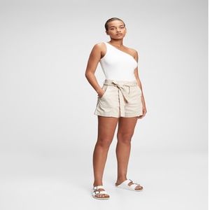 GAP Sky High Rise Paperbag Shorts Knaki Sz 12
